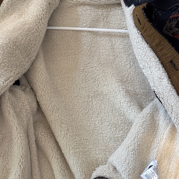 L Patterned Jacket / Shacket - Picture 3 of 5